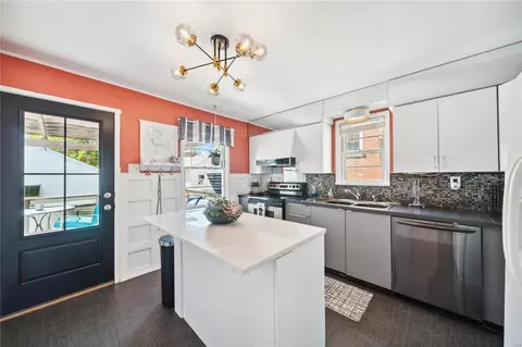 5604 Devonshire Ave, Saint Louis, MO 63109 photo 9