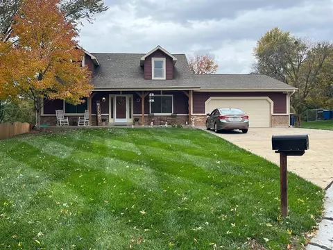 71 Shirecreek Ct, Saint Charles, MO 63303