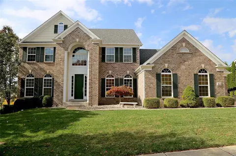 2623 Wynncrest Falls Dr, Wildwood, MO 63005