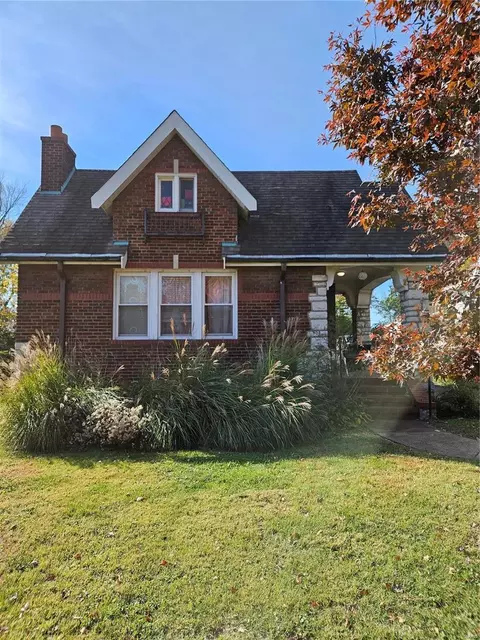 2434 Hord Ave, Saint Louis, MO 63136