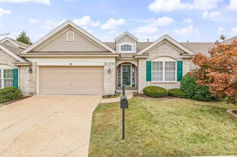 4213 Stanmoor Dr, Saint Louis, MO 63129