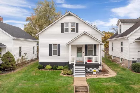 120 N Benton Ave, Saint Charles, MO 63301