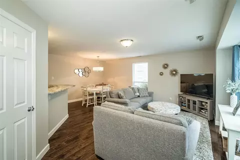 1332 Highland Oaks Dr #B, Ballwin, MO 63021 photo 5