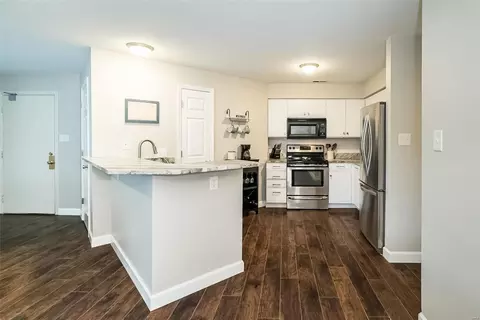1332 Highland Oaks Dr #B, Ballwin, MO 63021 photo 14