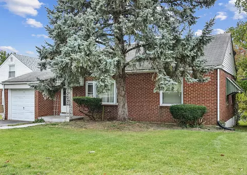 7120 Lillian Ave, Saint Louis, MO 63121