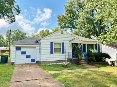1228 Ashford Dr, Saint Louis, MO 63137