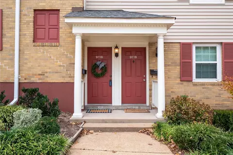 9116 W Swan Cir, Brentwood, MO 63144