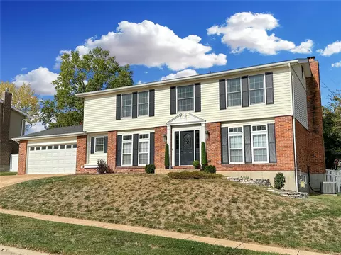 2963 Spring Water Dr, Saint Louis, MO 63129