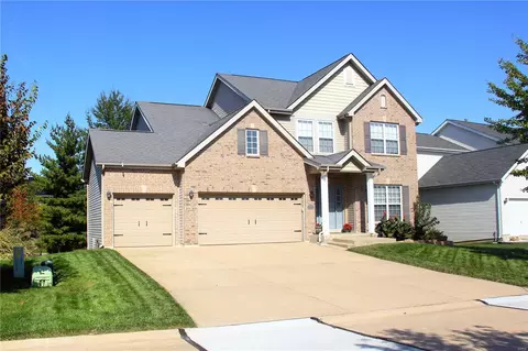 825 Harding St, Saint Peters, MO 63376