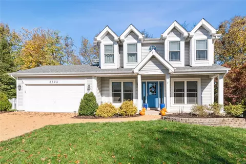 3523 Georgetowne Village Dr, Manchester, MO 63088