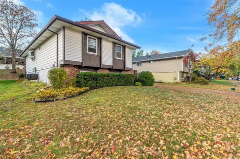 1013 Coatbridge Ct, Manchester, MO 63021 photo 3