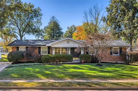 9114 Garber Rd, Crestwood, MO 63126