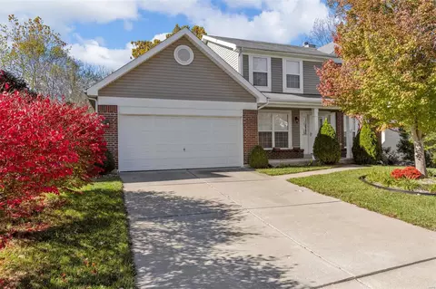 1154 Manor Cove Dr, Saint Charles, MO 63304