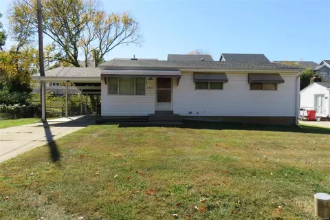 9804 Huegel Dr, Saint Louis, MO 63123