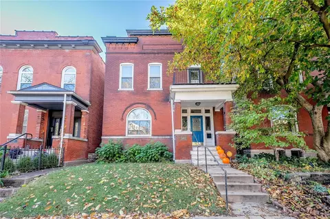 3412 Humphrey St, Saint Louis, MO 63118