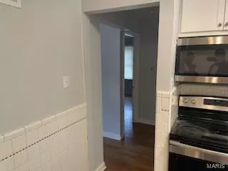 10532 Seaton Dr, Saint Louis, MO 63137 photo 7