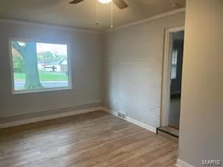 10532 Seaton Dr, Saint Louis, MO 63137 photo 13