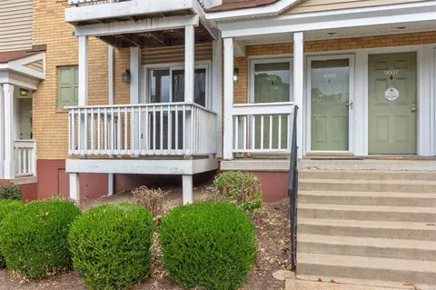 9011 Cardinal Ter, Saint Louis, MO 63144