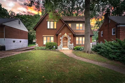 7359 Carleton Ave, Saint Louis, MO 63130