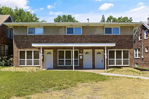 1235 S New Florissant Rd, Florissant, MO 63031