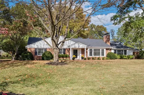 7 Outer Ladue, Frontenac, MO 63131