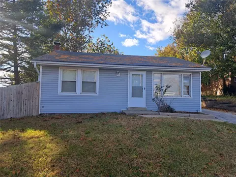 11121 Old Halls Ferry Rd, Saint Louis, MO 63136