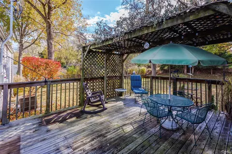 438 Radford Ln, Ballwin, MO 63021 photo 8