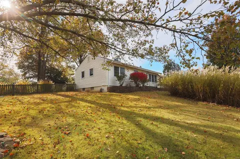 438 Radford Ln, Ballwin, MO 63021 photo 20