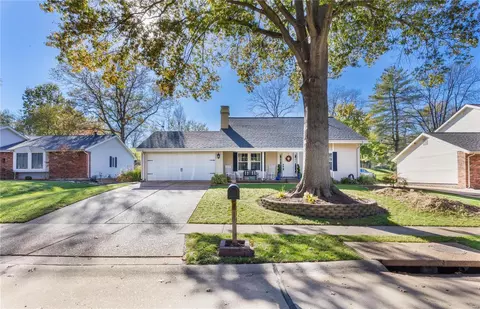 1409 Mont Dore Dr, Manchester, MO 63021 photo 2