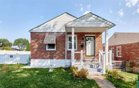 533 Linda Ln, Saint Louis, MO 63125