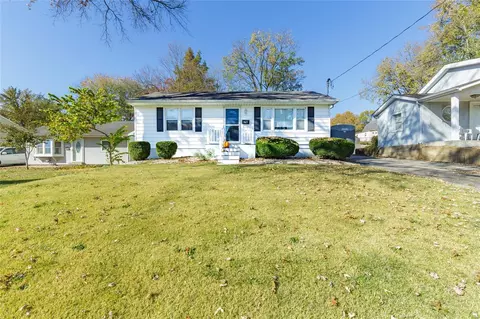 7821 Fleta St, Saint Louis, MO 63123