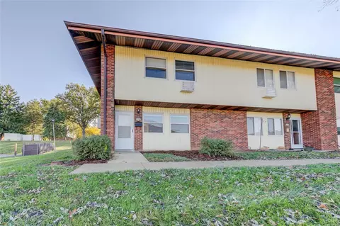 7242 Hazelcrest Dr, Hazelwood, MO 63042