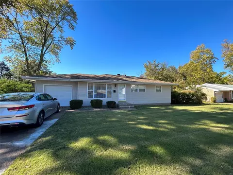 6819 Knoll Ave, Saint Louis, MO 63134
