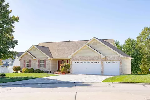 226 Greenbriar Bluffs Dr, O'fallon, MO 63376