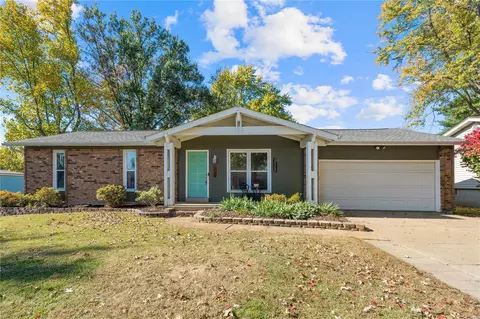 625 Saint Jovite St, Saint Charles, MO 63304