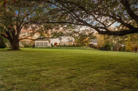 6 Bridle Ln, Saint Louis, MO 63131 photo 88