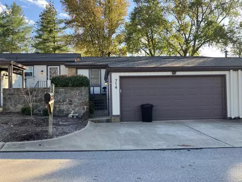 714 Knickerbacker Dr, Manchester, MO 63021 photo 2