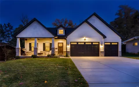 1000 Nana Ln, Saint Louis, MO 63131