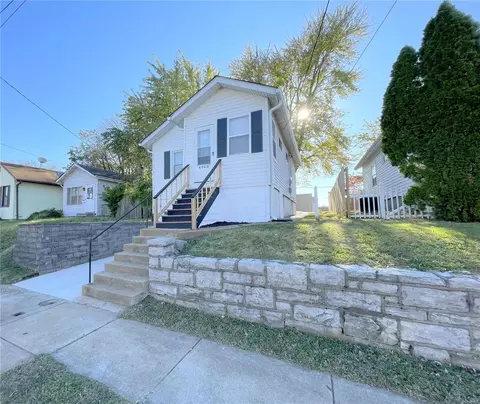 4960 Tiemann Ave, Saint Louis, MO 63123