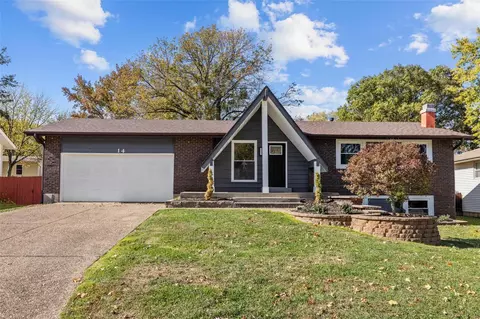 14 Oak Terrace Dr, Saint Peters, MO 63376