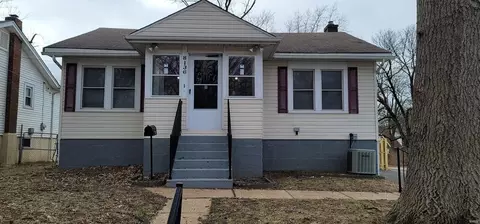 8136 Ellerton Ave, Saint Louis, MO 63114