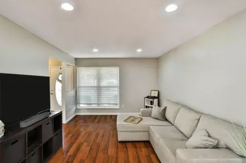 246 Carmel Woods Dr, Ellisville, MO 63021 photo 7