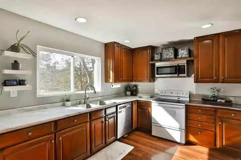246 Carmel Woods Dr, Ellisville, MO 63021 photo 13