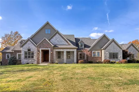 735 Des Peres Rd, Des Peres, MO 63131