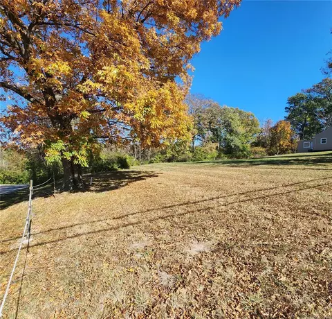 10863 Lacklink Rd, Saint Louis, MO 63114