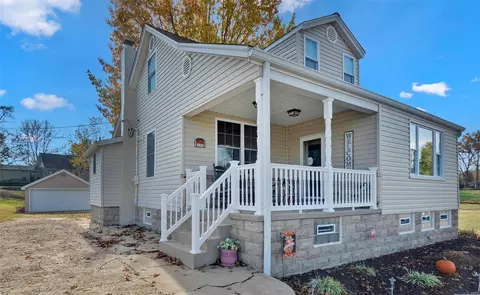 11394 Revere Ln, Saint Louis, MO 63128