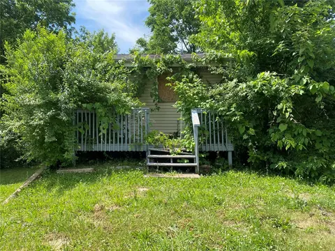 5633 Wilborn Dr, Saint Louis, MO 63136
