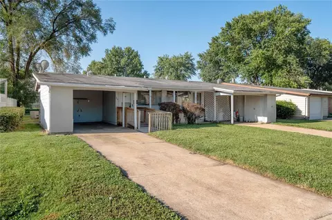 664 Loyola Dr, Florissant, MO 63031