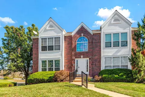 115 Timber Creek Apt 11d Dr, O'fallon, MO 63368