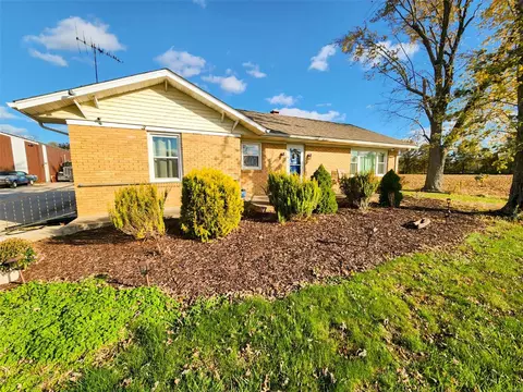 100 Il Route 138, Benld, IL 62009 photo 1